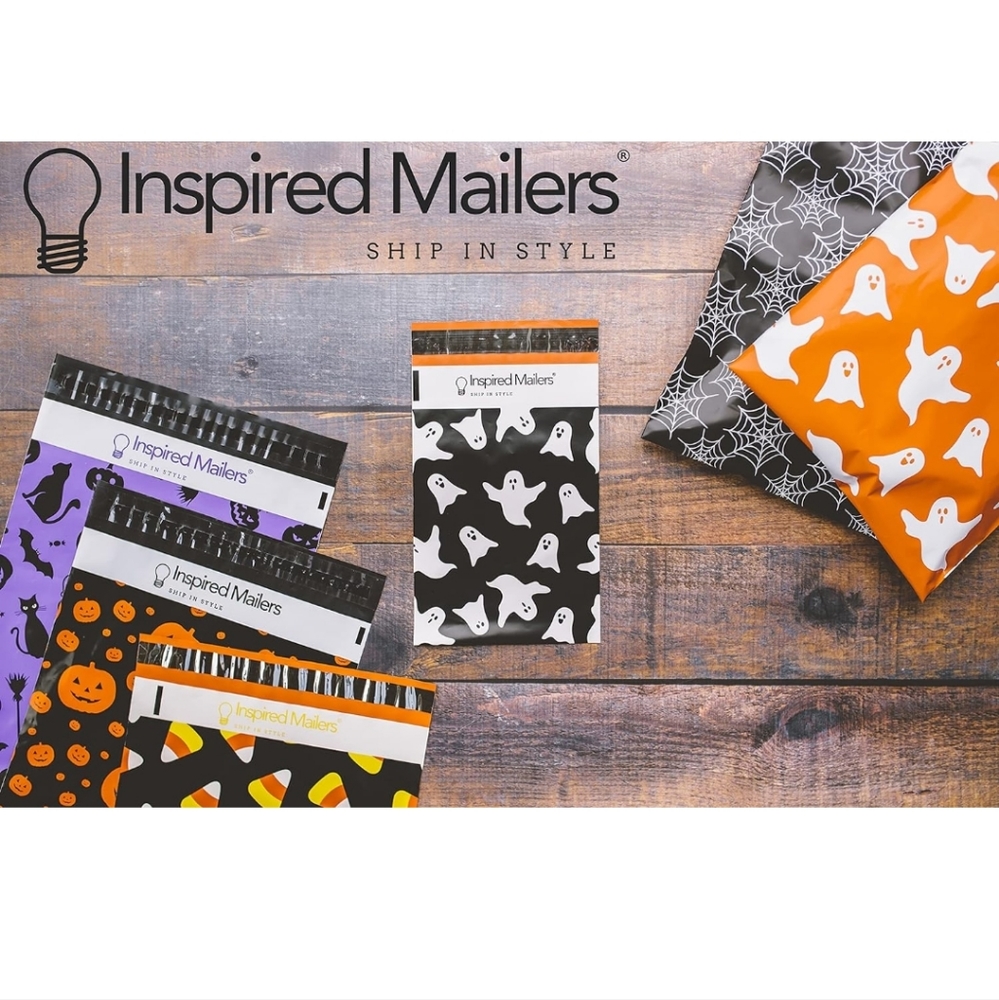 10 pk  14.5x19 INCH POLY MAILERS: White Ghosts on Black background